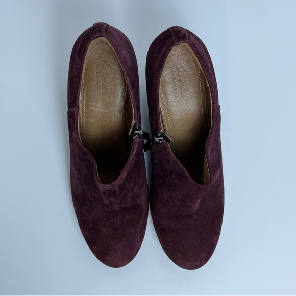 Clarks Artisan Burgundy Ankle Wedge size 7.5 - Picture 3 of 7